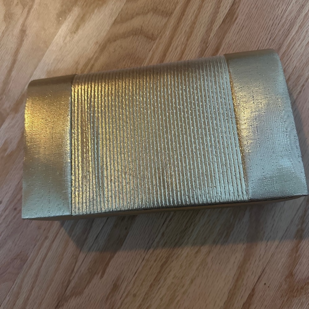 Naturalizer women’s evening clutch